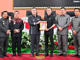 DPRD Pesawaran Gelar Rapat Paripurna Penyampaian Ranperda APBD TA 2025