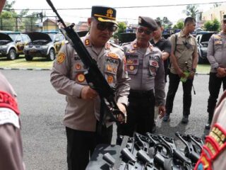 Pastikan Siap Pakai, Kapolres Kebumen Cek Kendaraan dan Senjata Api Dinas