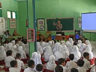 Polisi dan Dedikasi, Aipda Agung Jadikan Tanah Pribadi Untuk Sarana Pendidikan