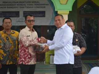 Kemenimipas dan Pemerintah Bantu Warga Kendal Bangkit dari Banjir dan Longsor