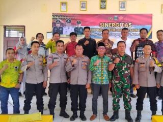 Wakili Danramil, Babinsa Koramil  Sukadana Hadiri Rakor Kamtibmas