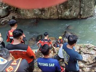 Tim SAR Akhirnya Temukan Korban Tenggelam di Batu Menyan Pesawaran