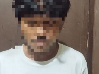 Congkel Pintu Sikat Hp, Pelaku Curat di Borgol Polsek Sekampung Udik