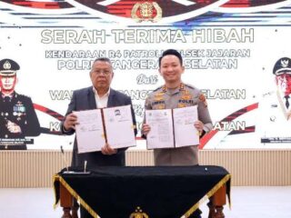 Pemkot Tangsel Beri 9 Unit Kendaraan Hibah untuk Polres Tangsel dan Jajaran