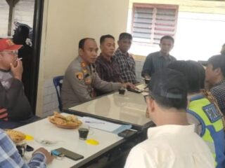 Atasi Banjir, Kapolsek Pangkalan Brandan Gelar Musyawarah Bersama Tokoh dan Pelaku UMKM