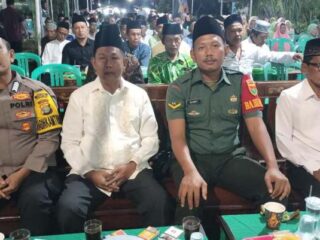 Dekatkan Diri Dengan Ulama dan Warga, Babinsa Hadiri Peringatan Maulid Nabi di Wilayah Binaan