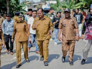 Permudah Aksesibilitas Warga, Dua Ruas Jalan di Tegineneng di Perbaiki
