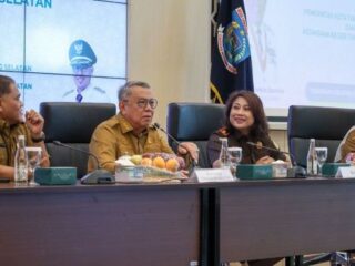 Benyamin Ingatkan Camat dan Lurah di Tangsel Soal Tertib Urus Pertanahan Warga