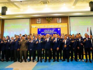 Lantik Pengurus Karang Taruna Tangsel 2025-2030, Benyamin Ajak Pemuda Jadi Motor Pembangunan