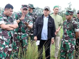 Dandim 0429/Lamtim Bersama Asisten Kasdam XXI/Radin Inten Tinjau Lokasi Yonif TP 848/SPC