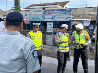 Polres Purbalingga Gelar Ramp Check dan Pemeriksaan Kesehatan Sopir di Terminal Bus