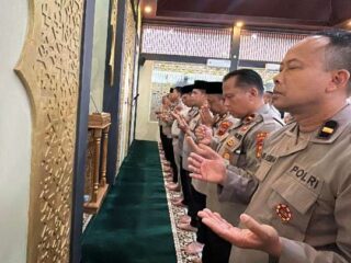 Polres Purbalingga Gelar Salat Gaib untuk Korban Bencana Alam