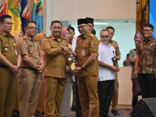 Pesawaran Pertahankan Predikat Informatif pada Anugerah Keterbukaan Informasi Publik Provinsi Lampung 2025