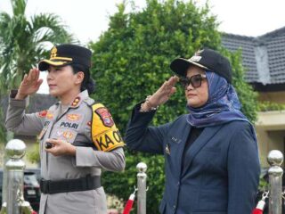 Ditengah Hujan, Polres Lampung Timur Tetap Gelar Apel Ops Lilin Krakatau 2025