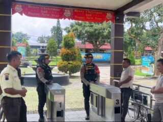 Puncak Libur, Polres Purbalingga Patroli di Gereja dan Tempat Wisata