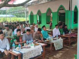 Tingkatkan Ukhuwah Islamiah, Babinsa Hadiri Peringatan Isra' Mi'raj di Desa Binaan