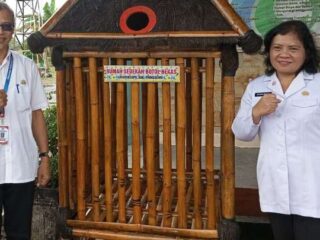 Disdukcapil Pringsewu Inovasi Rumah Botol Bekas Untuk Kebersihan dan Kenyamanan
