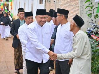 Wabup Pesawaran Hadiri Peringatan Isra Mi’raj di Ponpes Al Wujudi, Ada Ginanjar dan Ustaz Dadang Mubarok