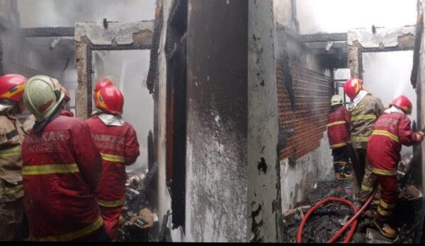 Rumah Dua Lantai di Pamulang Hangus Dilalap Api, Kerugian Capai Rp80 Juta