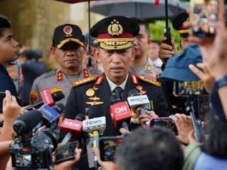 Hadiri Pemakaman Wapres Try Sutrisno, Kapolri: Beliau Tokoh Nasional yang Menginspirasi
