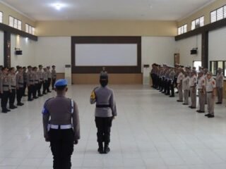 Polres Lampung Timur Gelar Upacara Kenaikan Pangkat Pengabdian