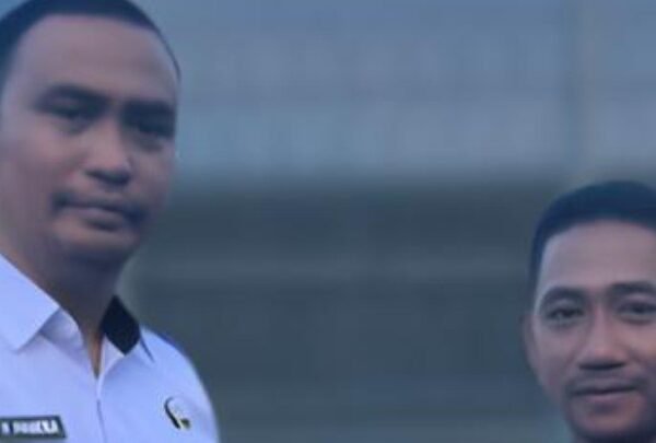 Ramadhan, Kepala Rutan Tanjung Pura Bagikan Tali Asih ke Warga Binaan