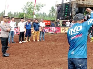 Pembalap Dari Jawa Hadir di Grasstrack CRT Resmob Timur