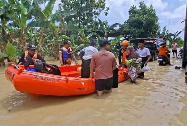 Banjir Melanda Demak, 583 Jiwa Mengungsi dan Seorang Warga Dilaporkan Hilang
