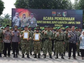 Letkol Inf Danang Setiaji Pimpin Pengukuhan Bupati dan Wabup Jadi Warga Kehormatan Kodim 0429/Lamtim