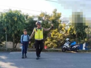 Prioritaskan Keselamatan, Kasatlantas Polres Way Kanan Ajak Masyarakat Tertib Berlalu Lintas 