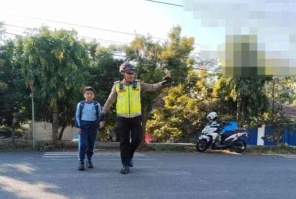 Prioritaskan Keselamatan, Kasatlantas Polres Way Kanan Ajak Masyarakat Tertib Berlalu Lintas 