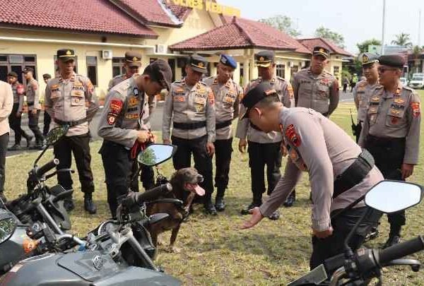 Polres Kebumen Gelar Apel Kesiapsiagaan, 600 Personel Disiagakan Jelang Hari Buruh