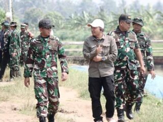 Perkuat Ketahanan Pangan Nasional, Dandim 0429/Lamtim Tinjau Lokasi dan Pimpin Langsung MC 0 CSR