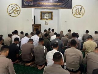 Polres Lampung Timur Gelar Sholat Ghaib dan Doa Untuk Bripka Anumerta Arya Supena