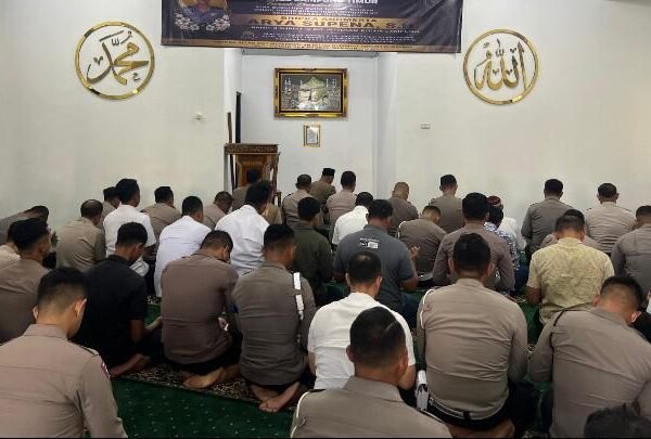 Polres Lampung Timur Gelar Sholat Ghaib dan Doa Untuk Bripka Anumerta Arya Supena