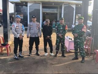 Jaga Toleransi Beragama, Babinsa Kodim 0429/Lamtim Gelar Pengamanan Ibadah Isa Al Masih