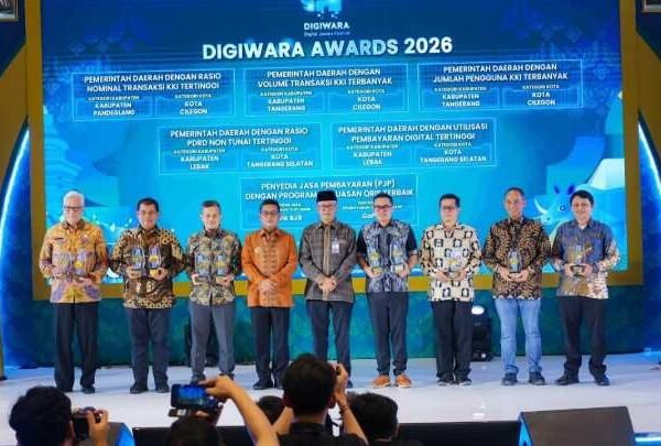 Pemkot Tangsel Raih 2 Penghargaan Digitalisasi Keuangan Daerah Terbaik dari BI