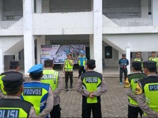 Ratusan Personel Polres Purbalingga Amankan Liga 4 Nasional di GOR Goentoer Darjono