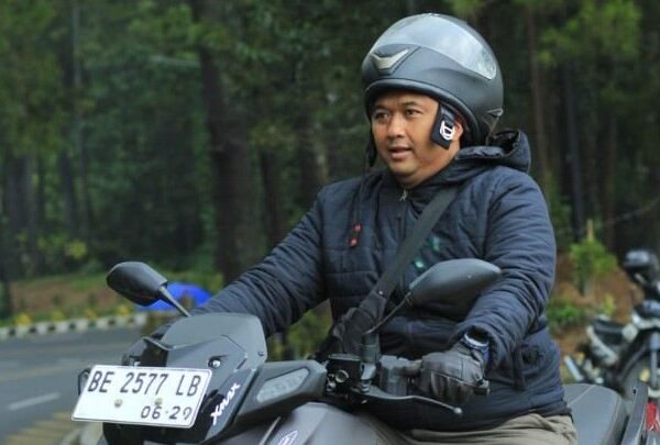 Joko Kendil Rayakan Ultah dengan Berbagi: "Syukuri, Nikmati, Jalani"