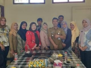 FKPPI Rayon 09 Kutowinangun Gotong Royong Sukseskan Launching Forum UMKM Kecamatan