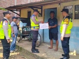 Polsek Bukateja Kembali Salurkan Bantuan Sembako, Kali Ini Untuk Tukang Becak