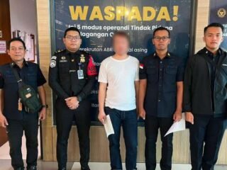 Tegas Tegakkan Hukum, Imigrasi Cilacap Deportasi Dua WNA Eks Narapidana Nusakambangan