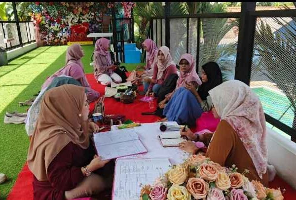Bhayangkari Ranting Polsek Adimulyo Gelar Pertemuan Bulanan di Waterpark Songging