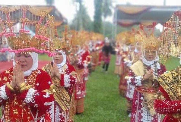 Ribuan Warga Padati Festival Budaya Sekappung Limo Mego II di Pugung Raharjo