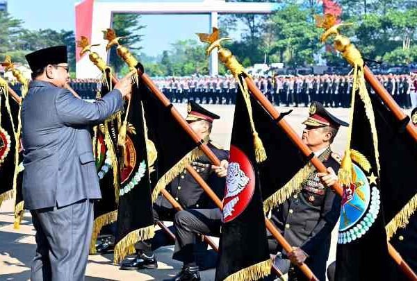 Kado Hari Bhayangkara ke-80, Polda Jateng Raih Penghargaan Tanda Kehormatan Nugraha Sakanti dari Presiden RI