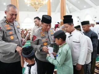 Hari Bhayangkara ke-80, Wakapolri Tanamkan Kepedulian Sosial kepada Taruna Akpol Lewat Santunan Anak Yatim
