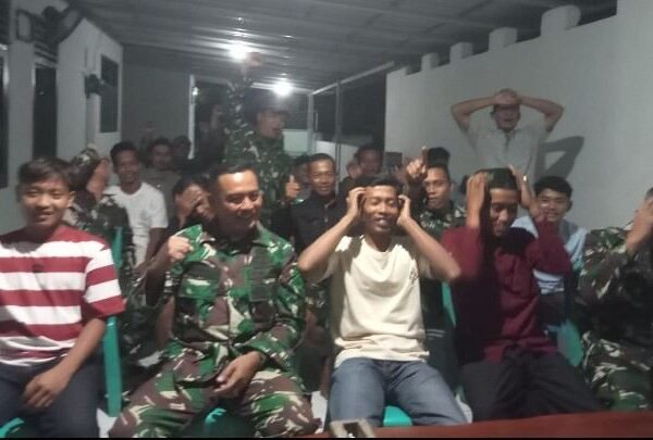 Danramil 429-06/ PBL Pimpin Nobar Piala Dunia, Kebersamaan TNI-Rakyat Menguat