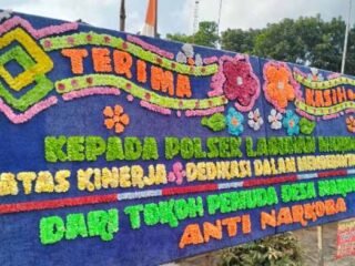 Papan Bunga Berdatangan di Polsek Labuhan Maringgai, Apresiasi Ungkap Kasus 6 Pelaku Narkoba