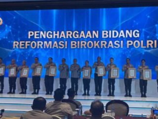 Kapolresta Sorong Raih Penghargaan Pelayanan Publik TOKOK SAGU dari KemenPAN-RB