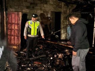 Diduga Akibat Api Dari Tungku, Rumah Warga di Kutasari Hangus Dilahap Sijago Merah